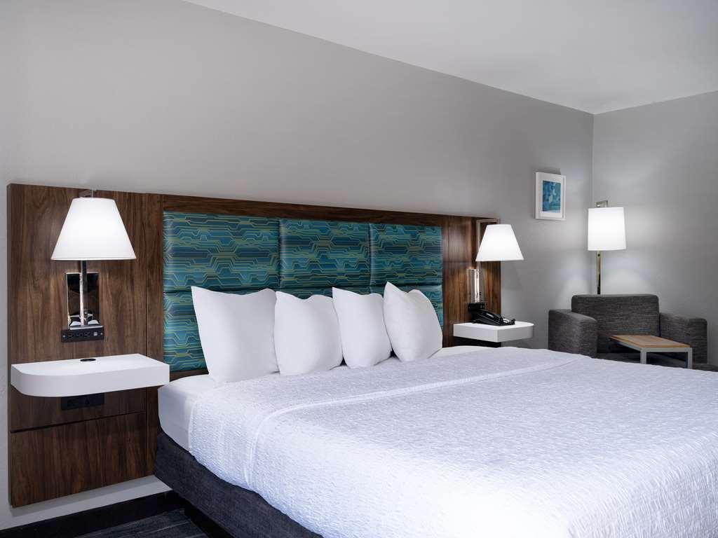 Hampton Inn Atlanta-Peachtree Corners/Norcross Habitación foto